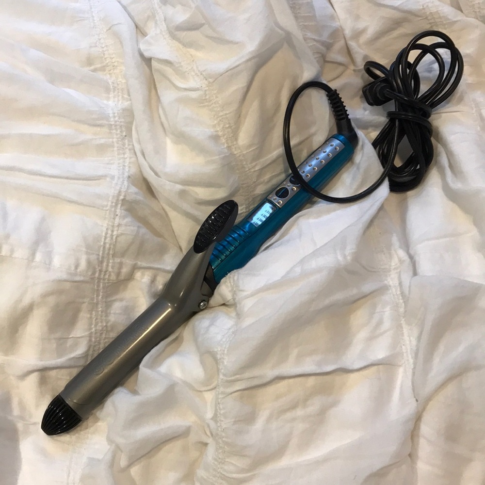 Curling Iron 1”